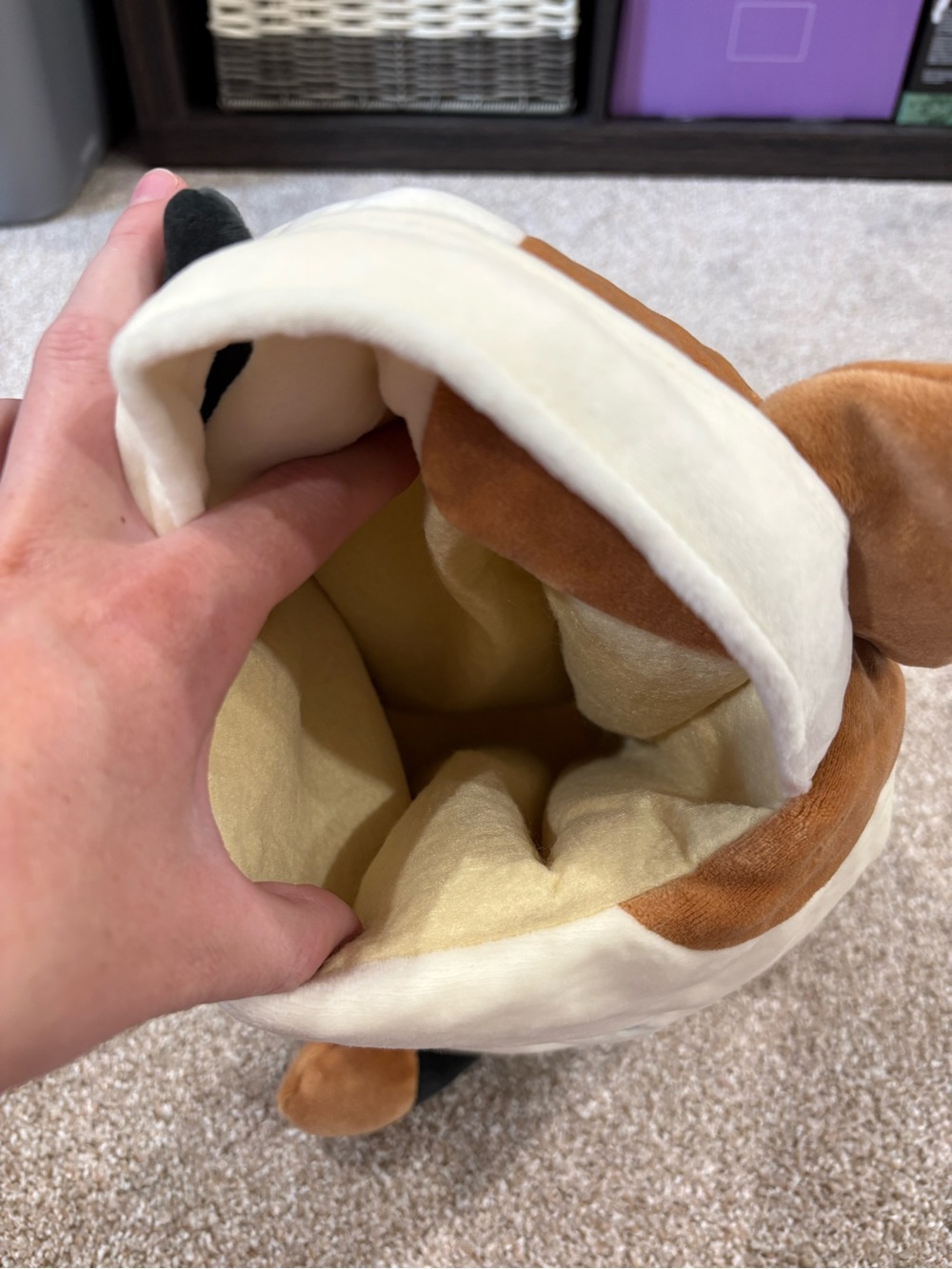 Squishmallow Cam Cat Carry Tote - Cream, Brown & Black - Picture 3 of 4